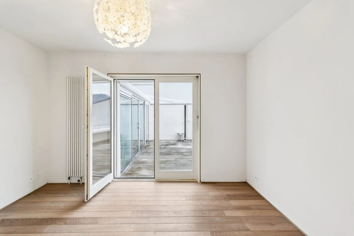 Lutry, beautiful 3.5-room apartment with panoramic lake view - Photo 5 of 10