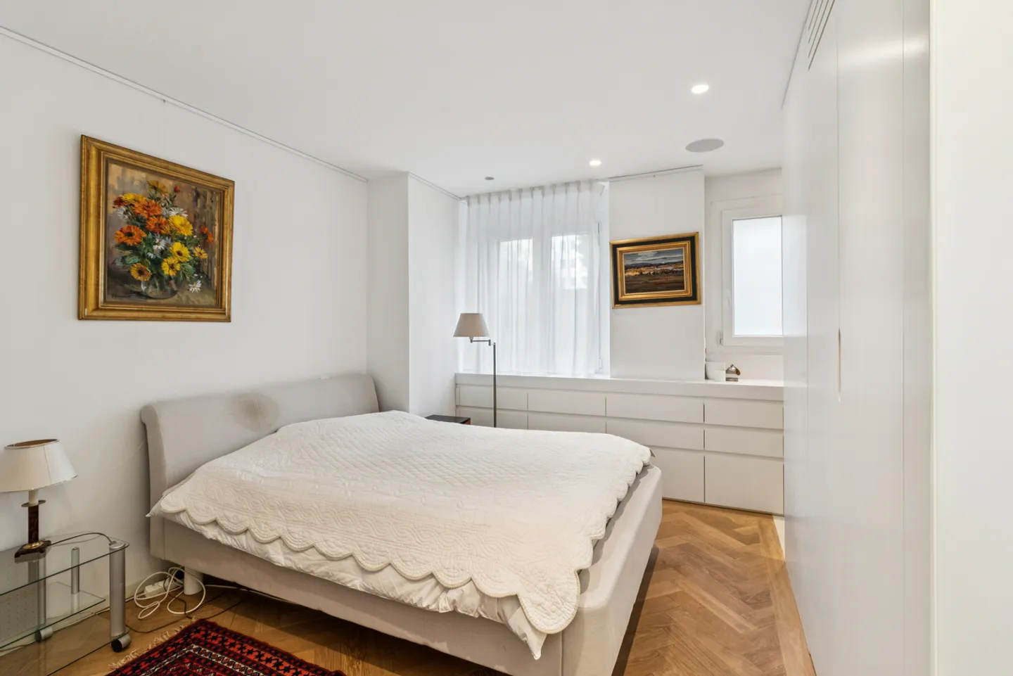 City Center - Magnificent Apartment with Large Terrace - Photo 7 of 8