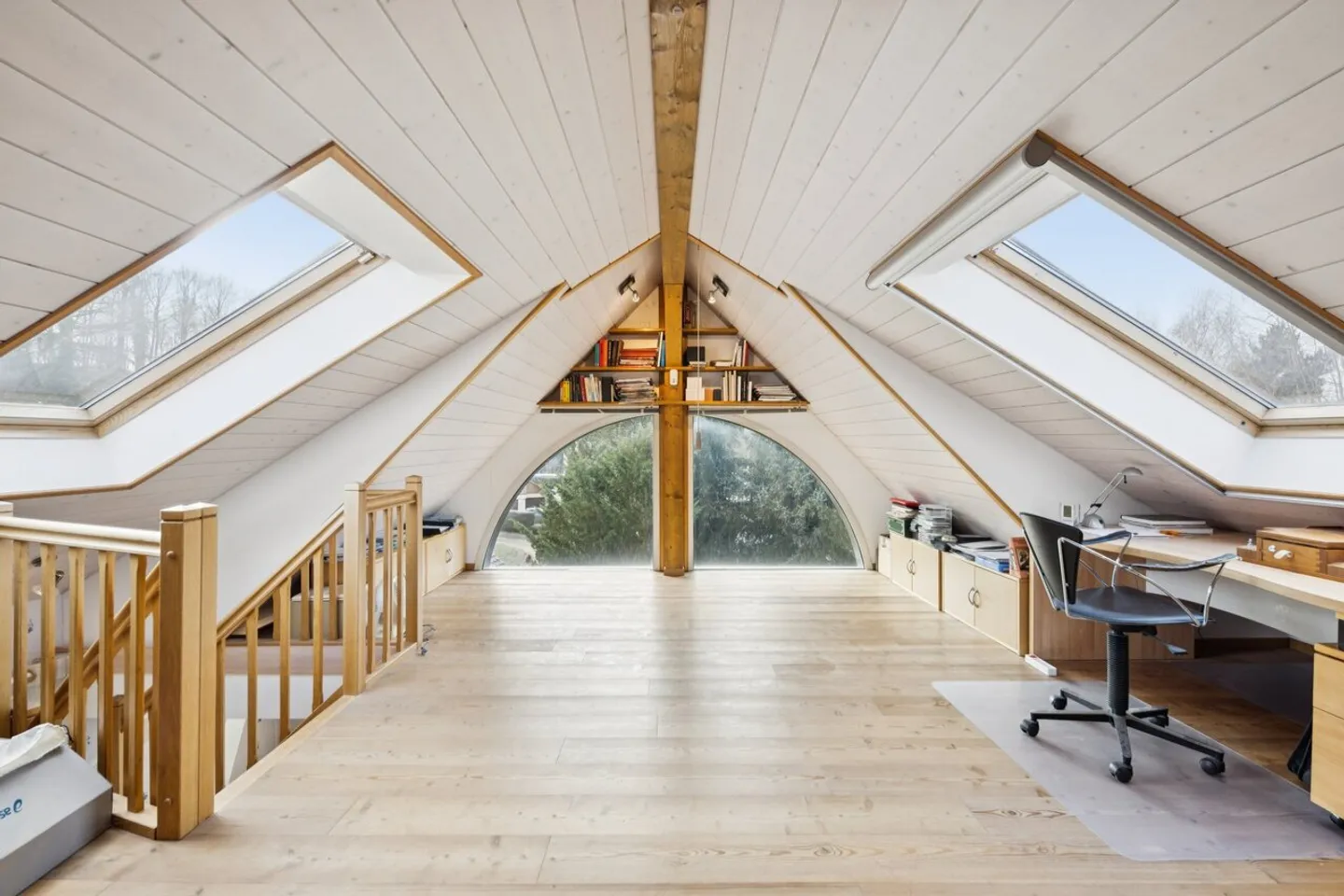 Großes Familienhaus mit Schwimmbad - Foto 11 von 11