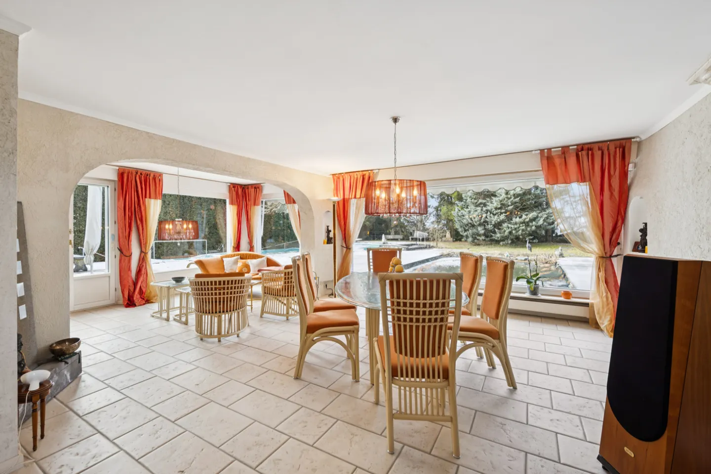 Großes Familienhaus mit Schwimmbad - Foto 5 von 11