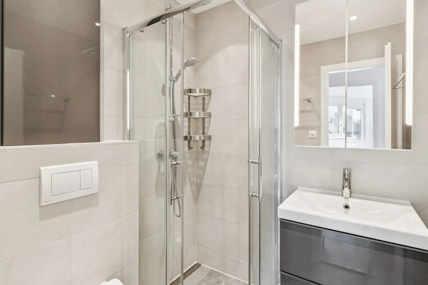 Appartement rénové avec studio - Photo 5 sur 10