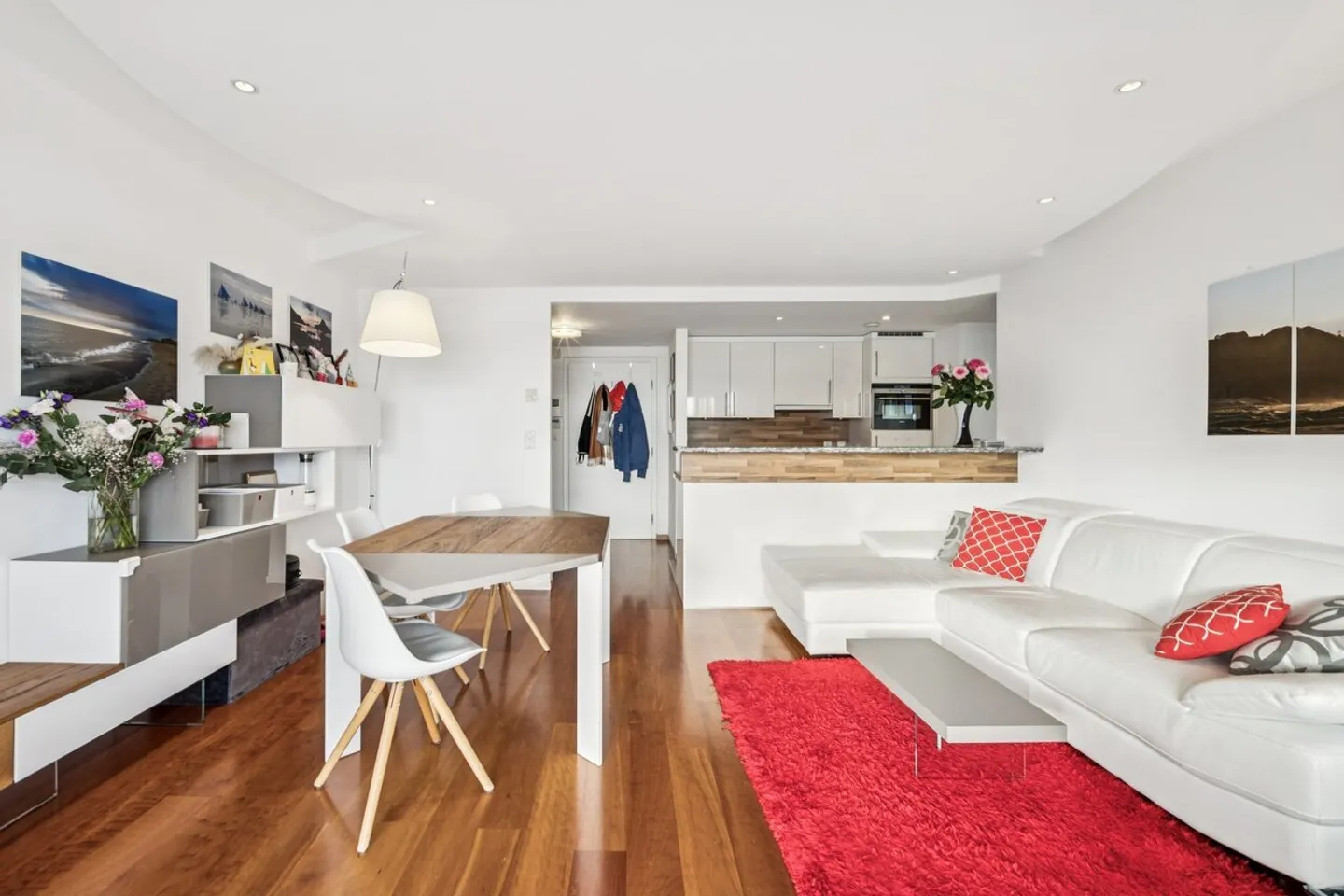 Appartement Éblouissant avec Terrasse - Photo 4 sur 13