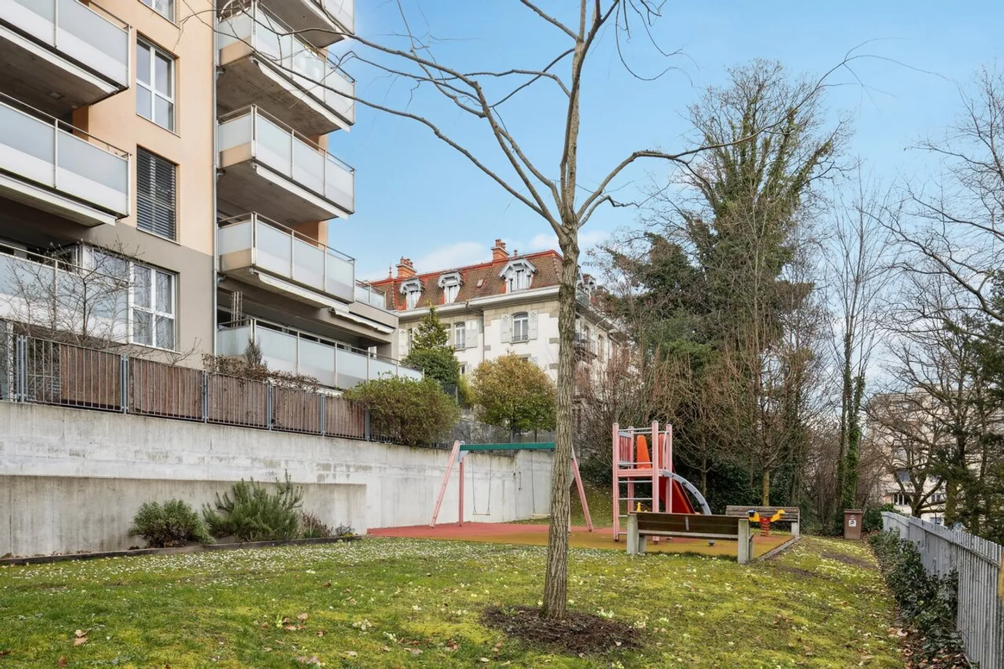 Appartement Éblouissant avec Terrasse - Photo 12 sur 13