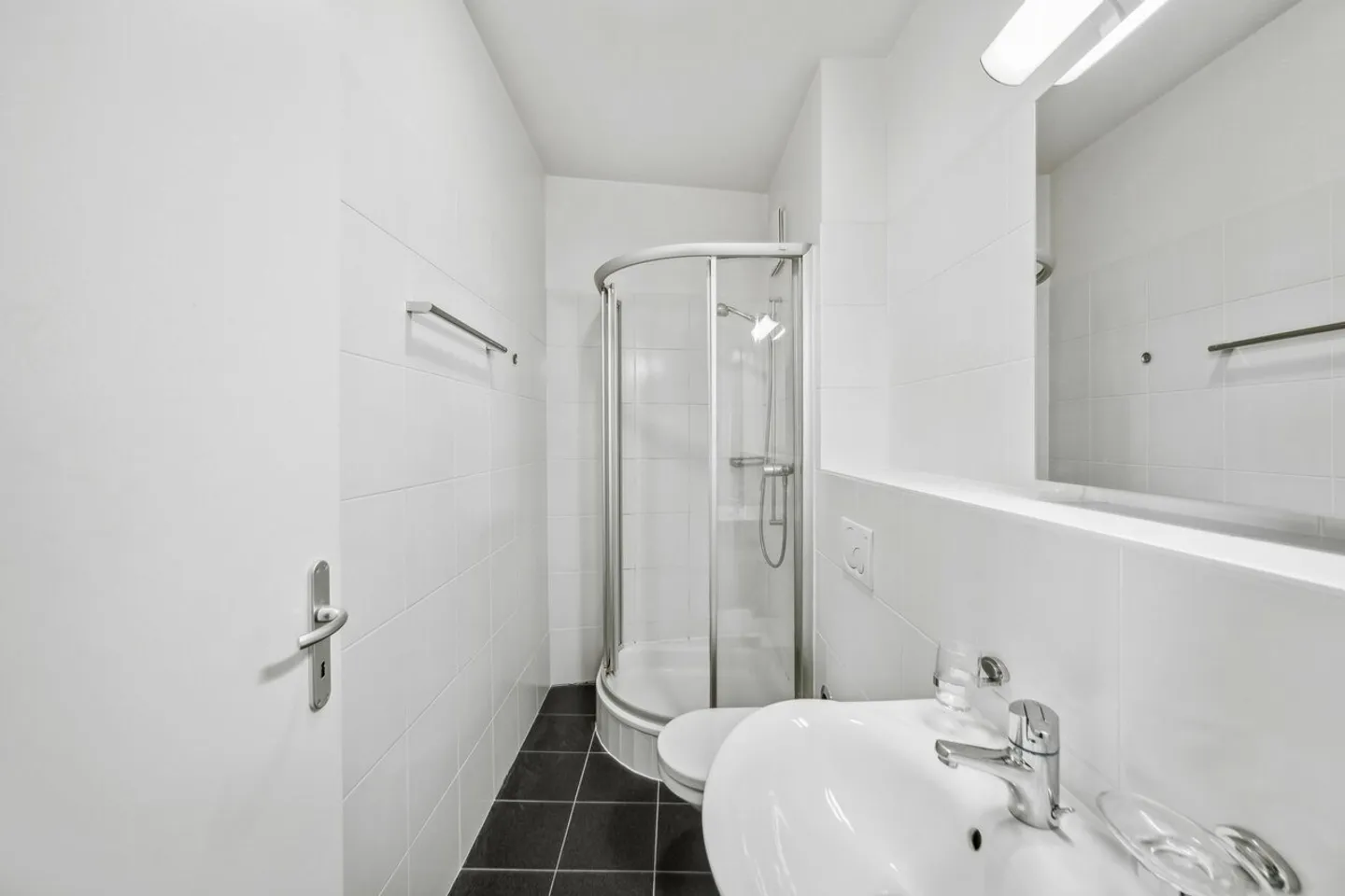 A prestigious address in the center of Lausanne! - Photo 10 of 11