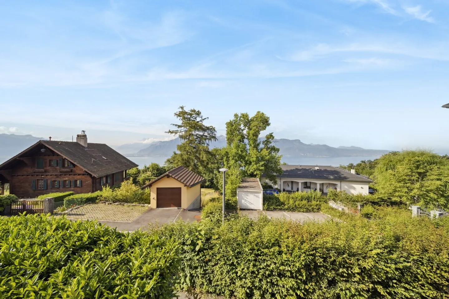 Prezzo ridotto: Incantevole chalet ristrutturato con vista! Da visitare! - Foto 3 di 13