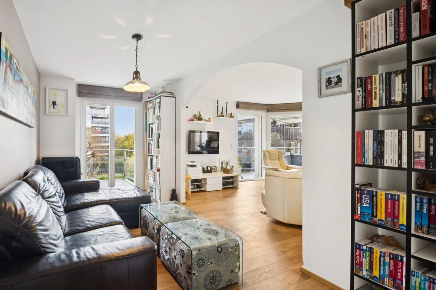 Superb family apartment in the heart of a sought-after neighborhood - Photo 5 of 11