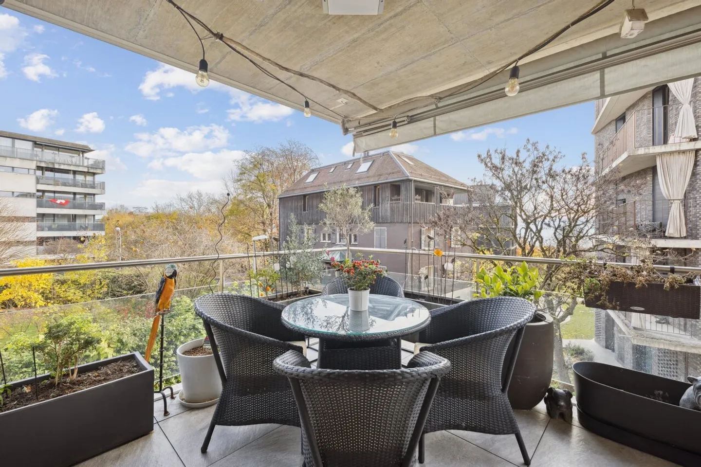 Superb family apartment in the heart of a sought-after neighborhood - Photo 1 of 11