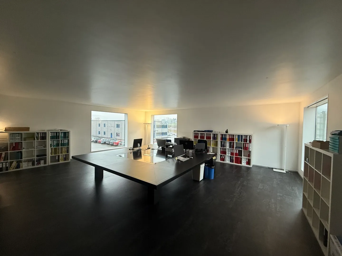 Delémont: Edificio industriale e amministrativo in ottime condizioni - Foto 3 di 5