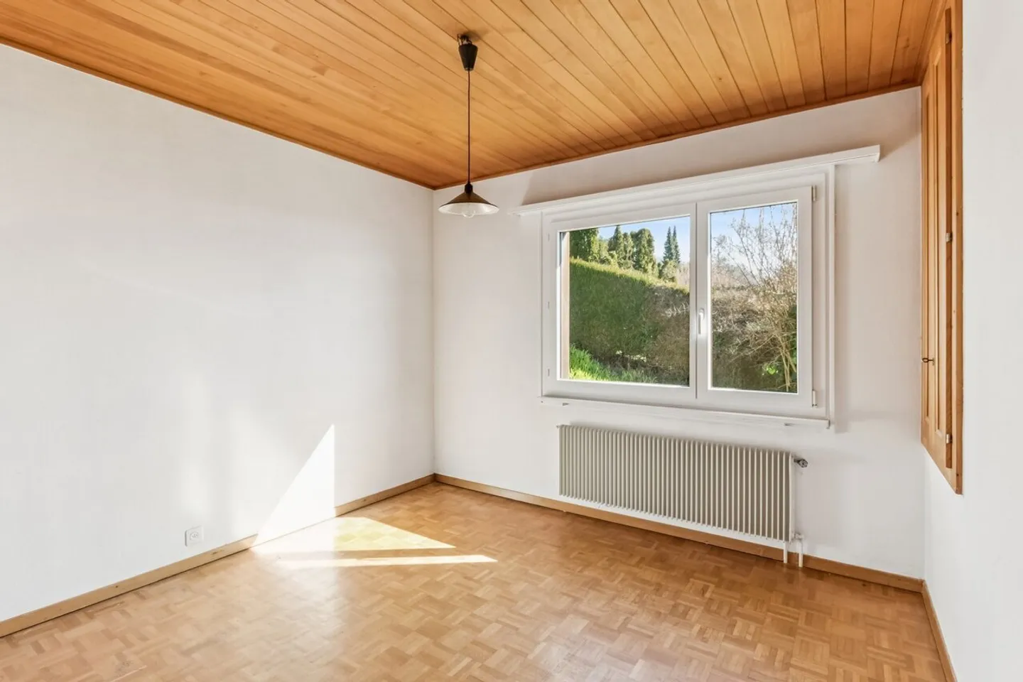 Lutry: Villa da ristrutturare con vista sul lago - Foto 7 di 10