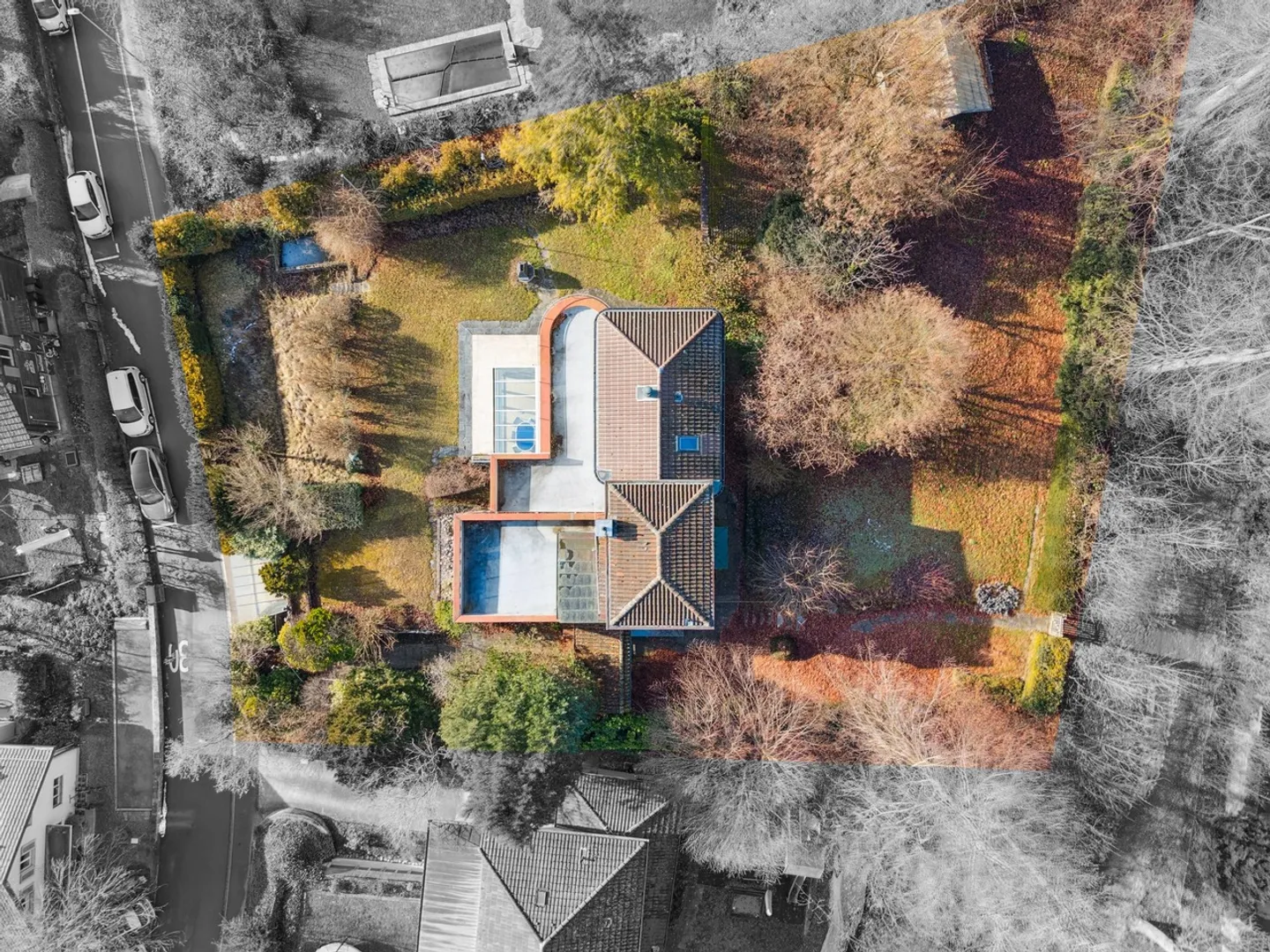 Exclusive Villa in Muri bei Bern - Photo 2 of 13