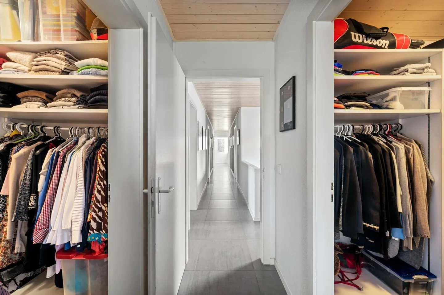 Magnifica villa moderna con vista sul lago e sulle Alpi - Foto 13 di 13