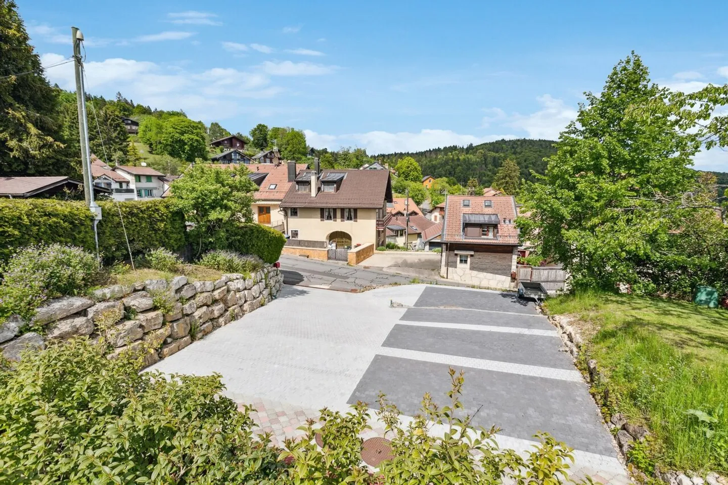 Moderne und geräumige Villa mit Blick auf den See und die Berge - Foto 4 von 7