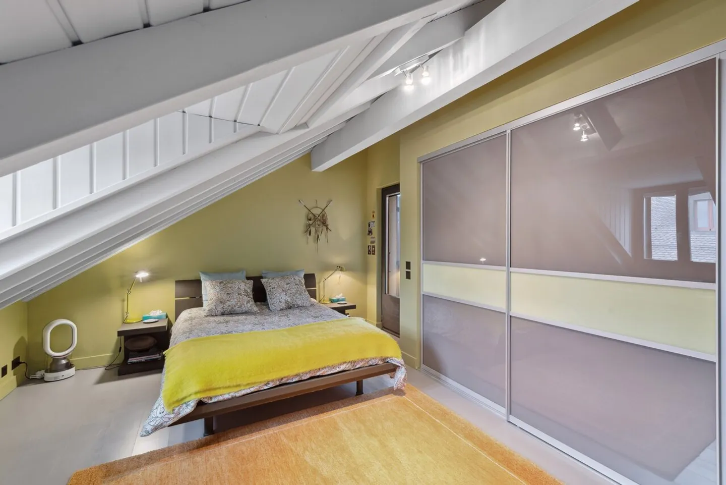 Splendido duplex in un ambiente verde - Foto 10 di 13
