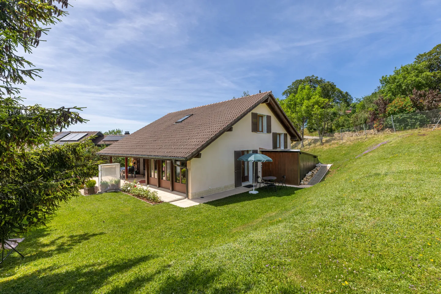 Villa Indipendente a La Cure/St-Cergue: Comfort e Fascino Alpino - Foto 2 di 13