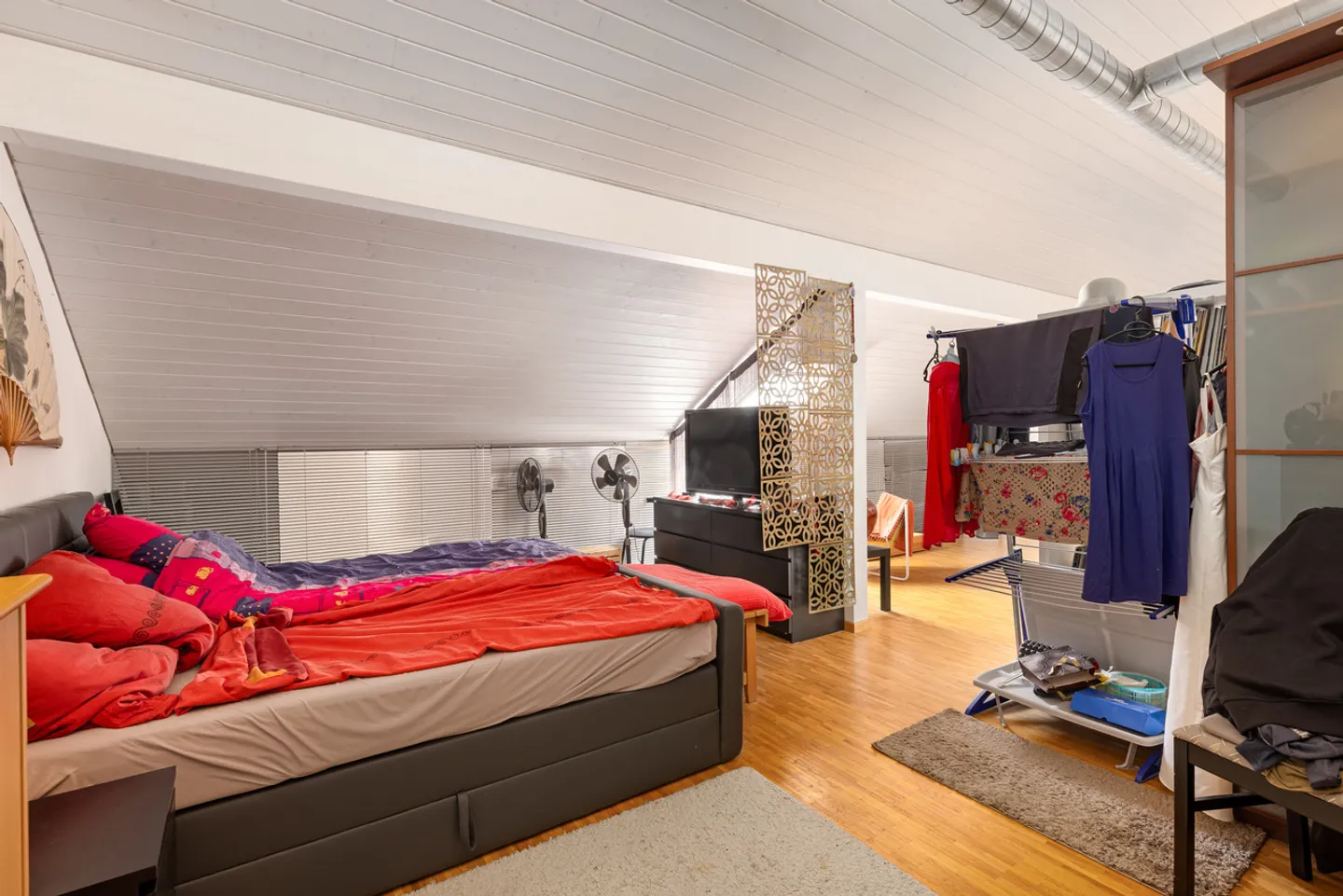 Duplex spacieux, lumineux et contemporain - Photo 9 sur 11