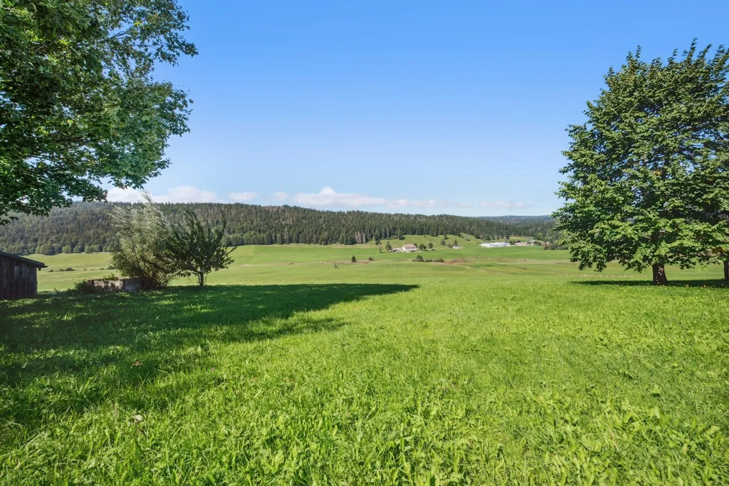 Renovierte Bauernhaus aus dem 17. Jahrhundert im Herzen des Vallée de Joux - Foto 1 von 13