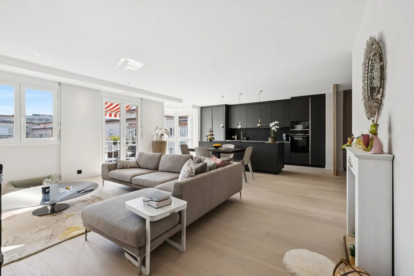 Splendido appartamento ristrutturato 3,5p a Nyon - Foto 6 di 13