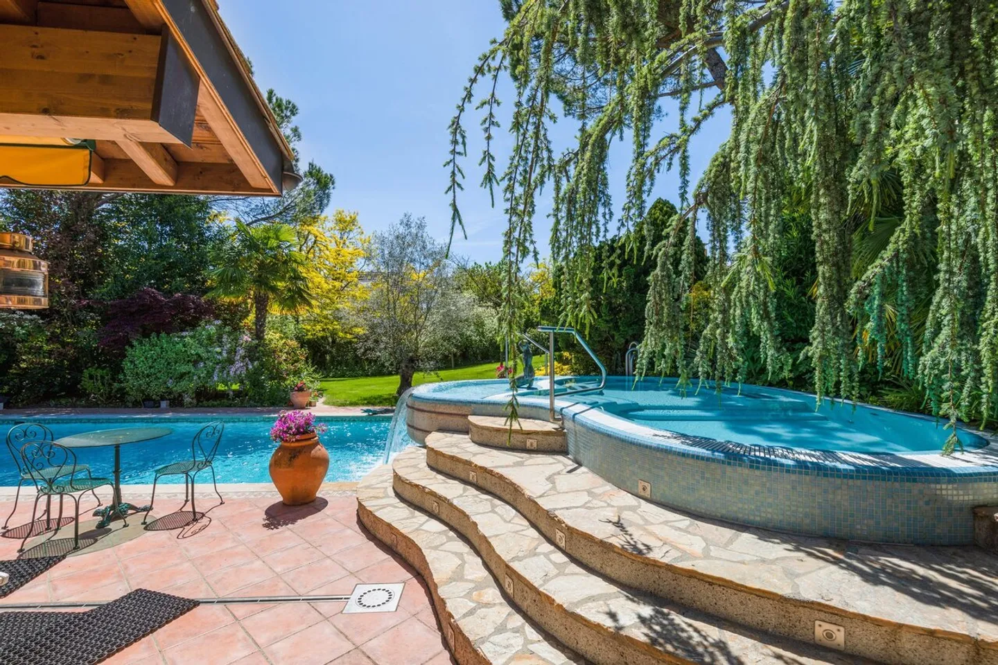 EXOTICA-Immobilie mit mediterranem Garten und Poolhaus - Foto 3 von 12