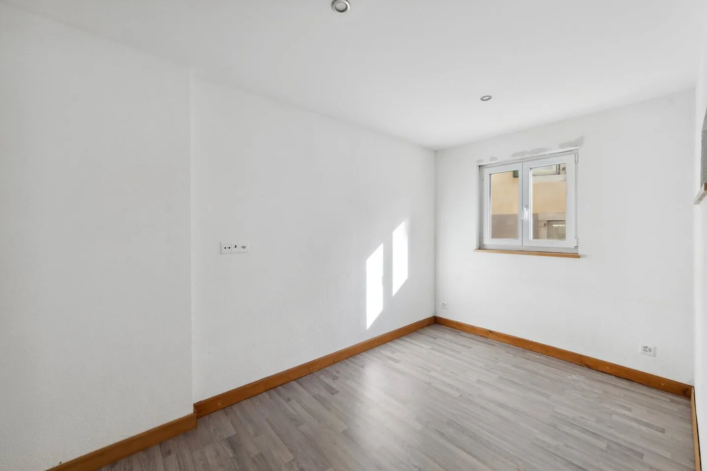 Edificio di Reddito Interamente Affittato - 4,3% Annuale - Foto 10 di 13