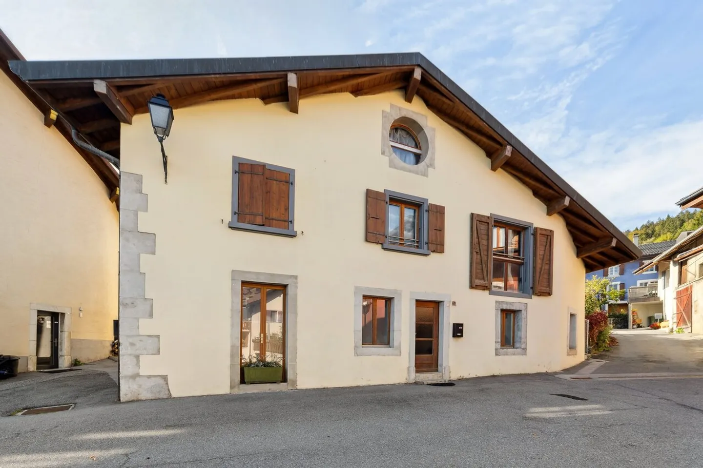 Edificio di Reddito Interamente Affittato - 4,3% Annuale - Foto 1 di 13