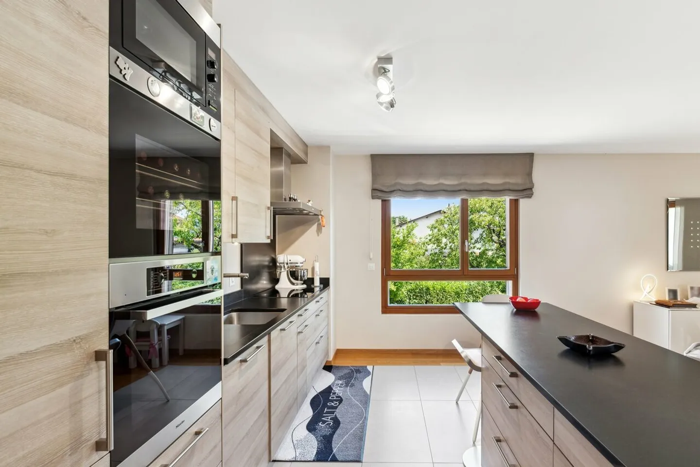 Bel appartement de standing dans un environnement calme - Photo 8 sur 13