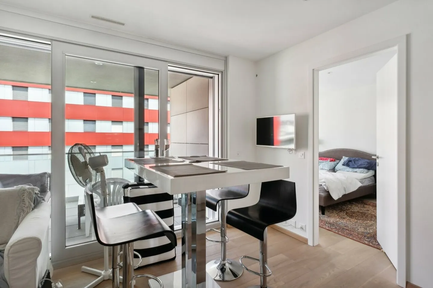 Charmante 3,5 Zimmer in einem prestigeträchtigen Gebäude - Foto 5 von 13