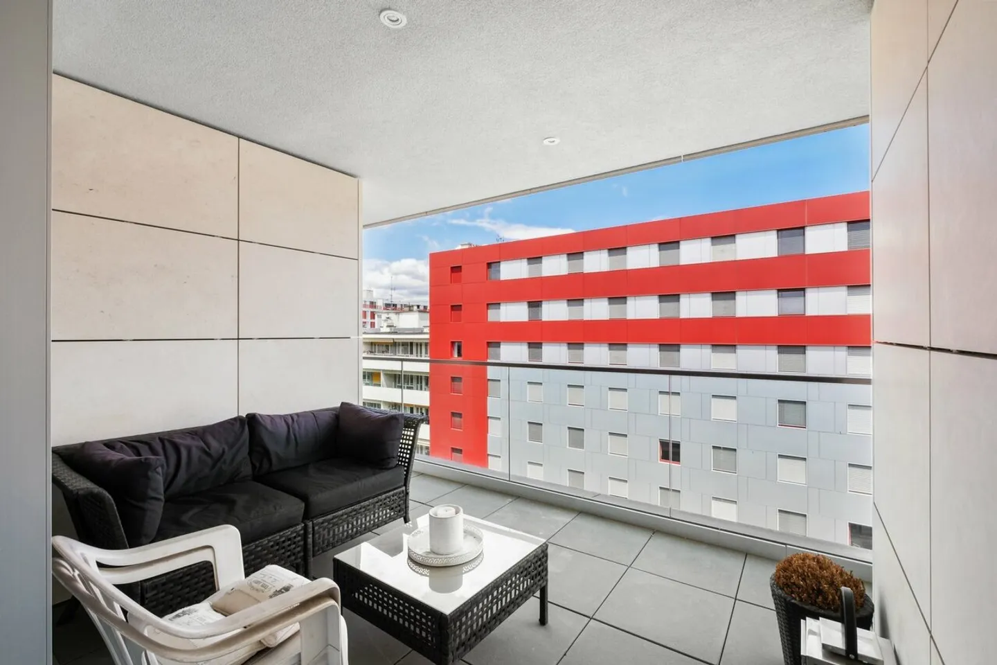 Charmante 3,5 Zimmer in einem prestigeträchtigen Gebäude - Foto 3 von 13