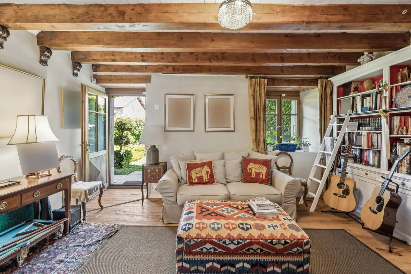 Magnifica casa con carattere nel cuore di Jussy - Foto 5 di 9