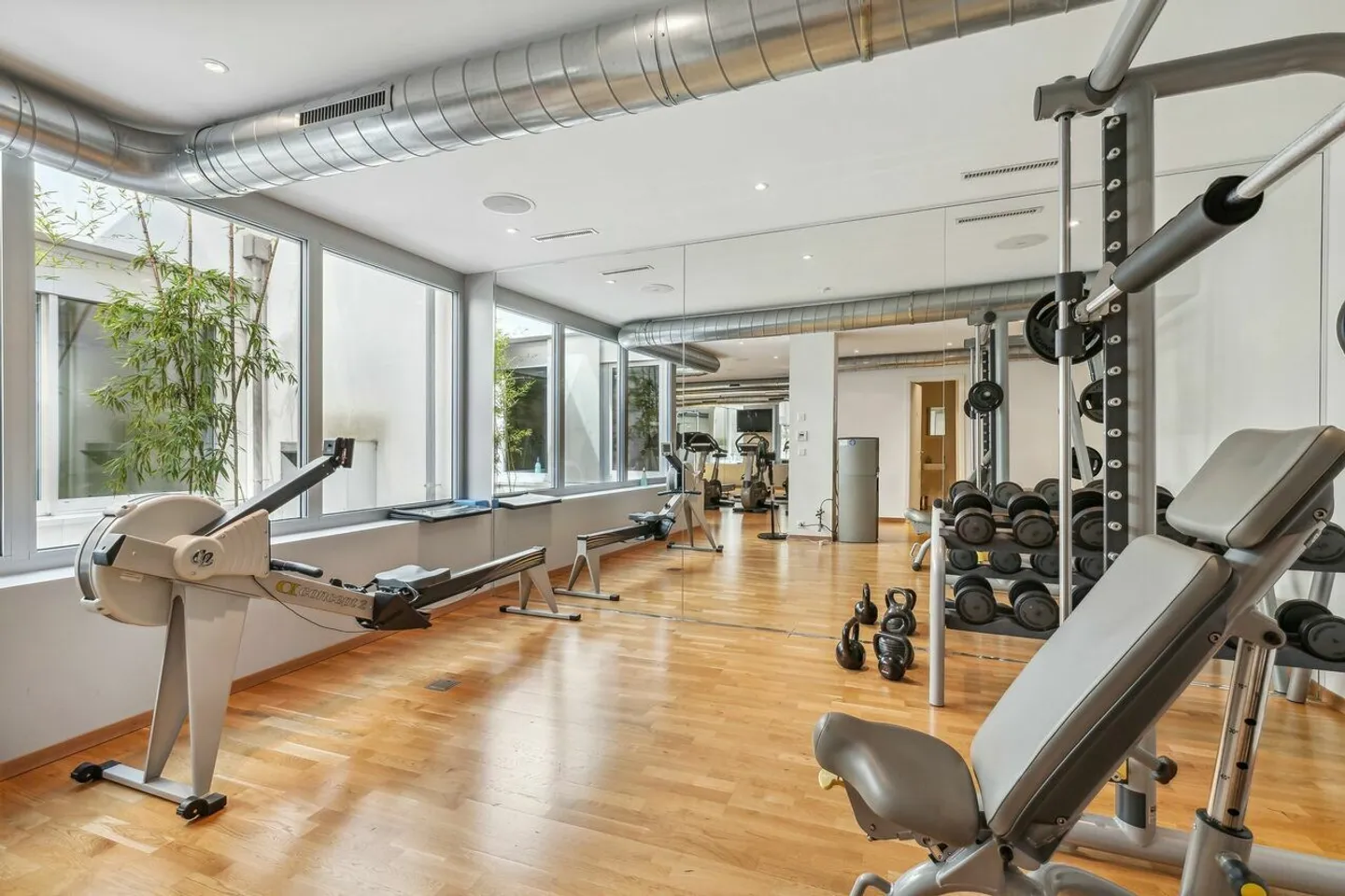 Charmante 3,5 Zimmer in einem prestigeträchtigen Gebäude - Foto 9 von 13