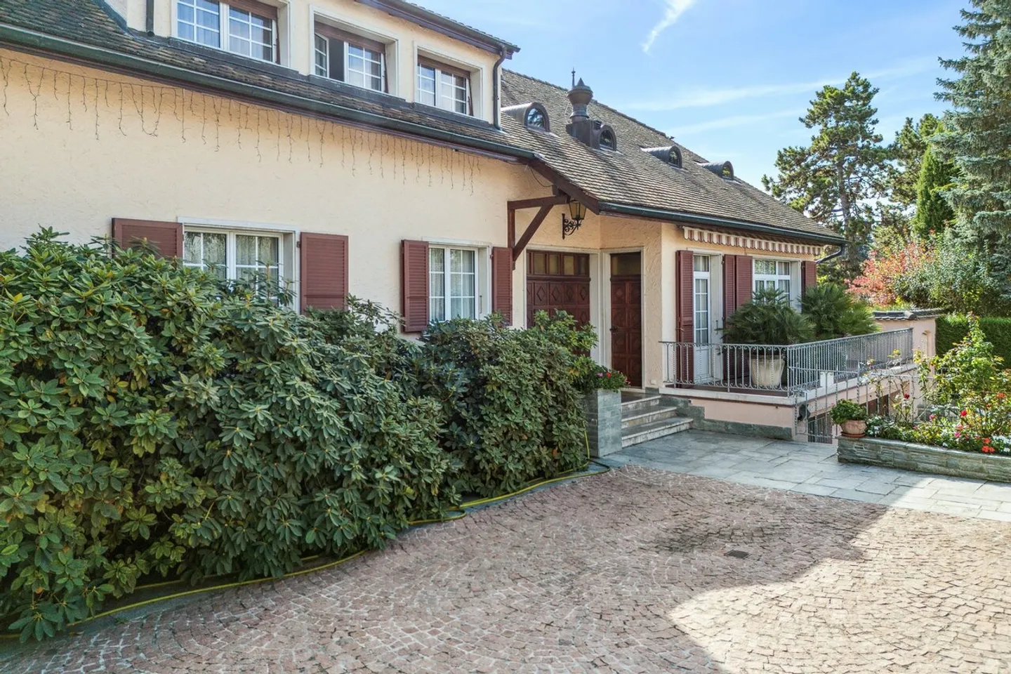 ECCEZIONALE CASA GENEVESE Ambiente residenziale - Foto 12 di 13
