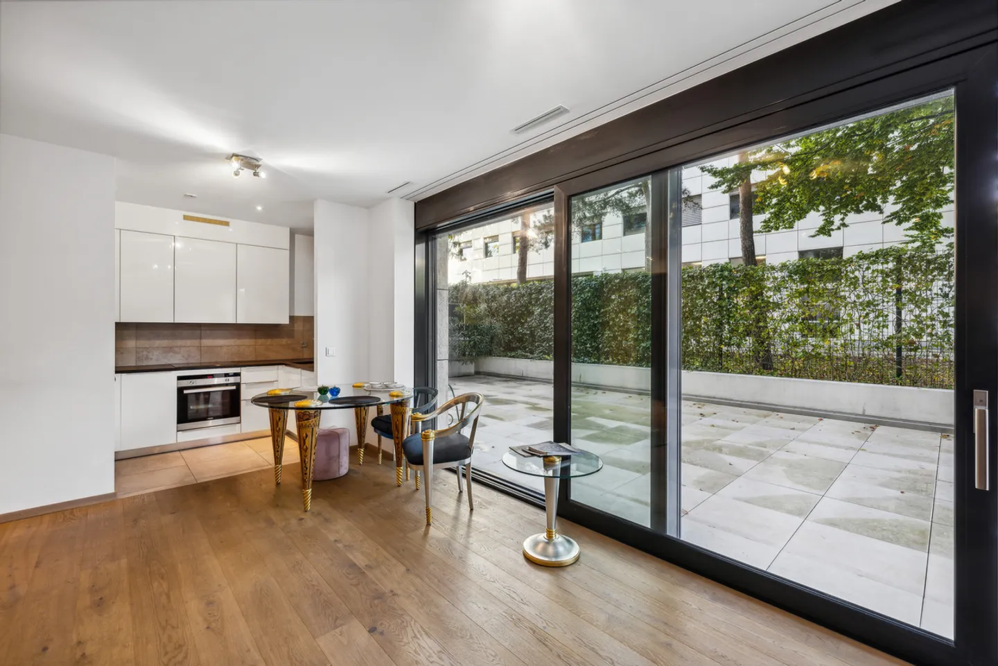 Magnifico appartamento di 4 stanze con terrazza - Foto 4 di 13