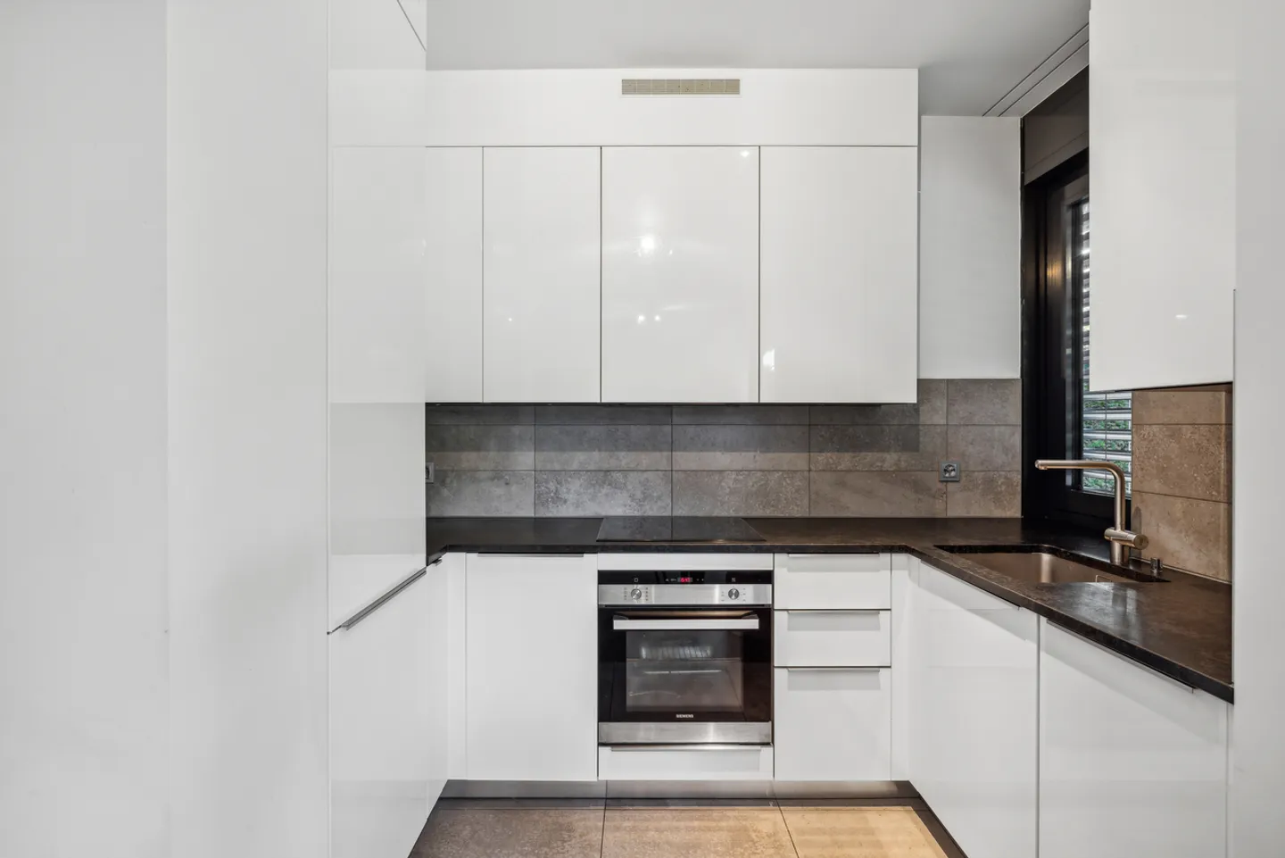 Magnifico appartamento di 4 stanze con terrazza - Foto 6 di 13