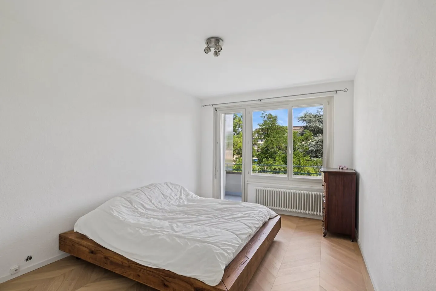 Appartement rénové dans une résidence de haut standing - Photo 7 sur 12