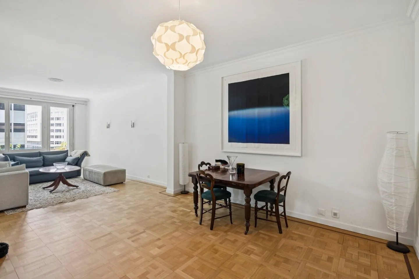 Appartement rénové dans une résidence de haut standing - Photo 2 sur 12
