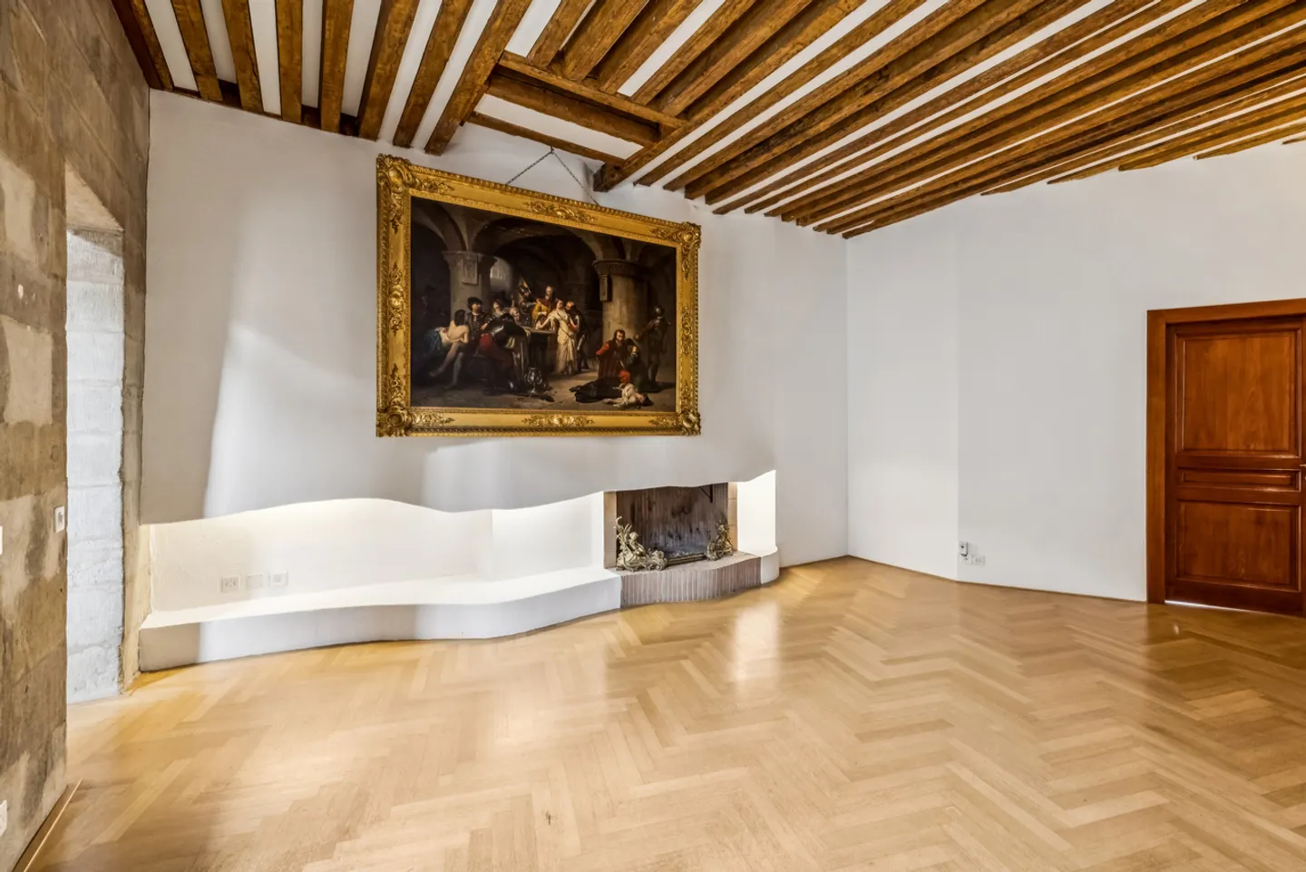 RARE - APPARTAMENTO DI CHARME MOLTO BELLO NEL CUORE DELLA VECCHIA CITTÀ - Foto 1 di 13