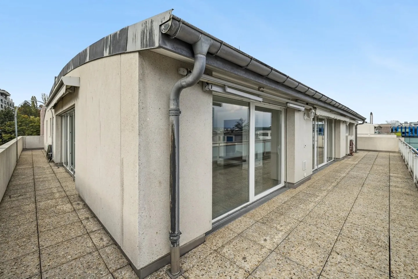 Exceptional apartment with panoramic view of Geneva - Photo 6 of 13