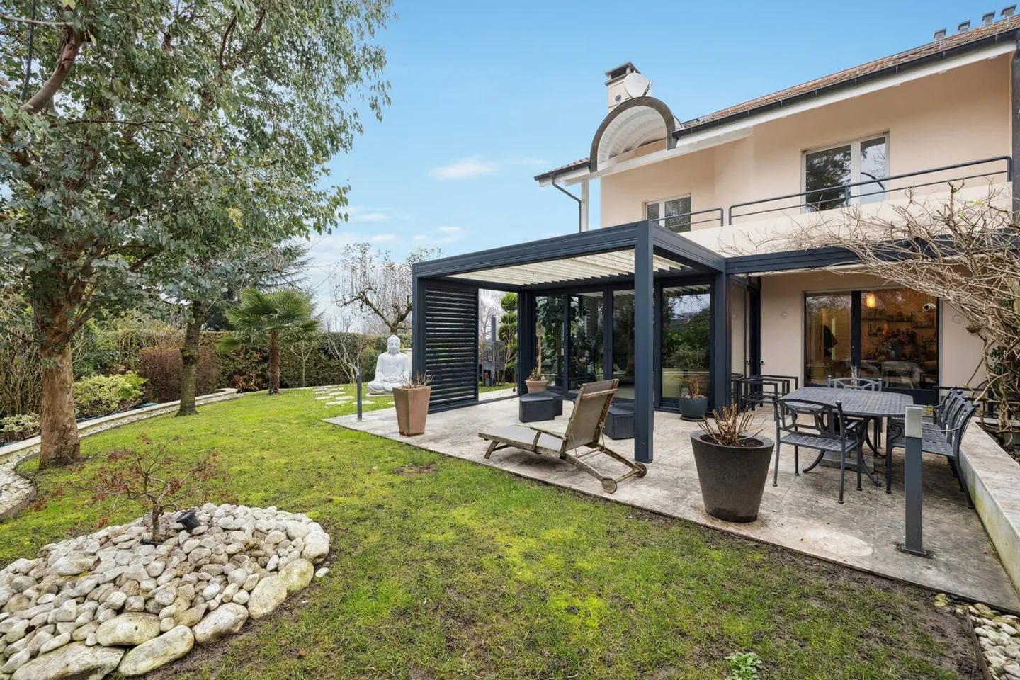 Elegant semi-detached house, green setting in Corsier - Photo 1 of 13