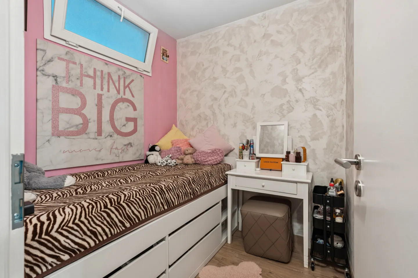 Élégant appartement rénové au coeur de Meyrin - Foto 10 di 13