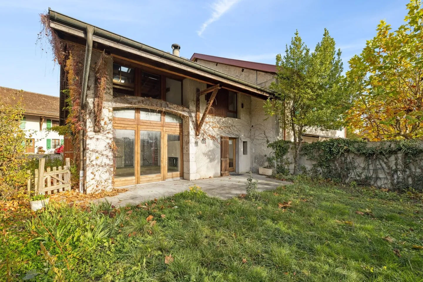 Charming village house with character in the heart of Dardagny - Photo 1 of 10