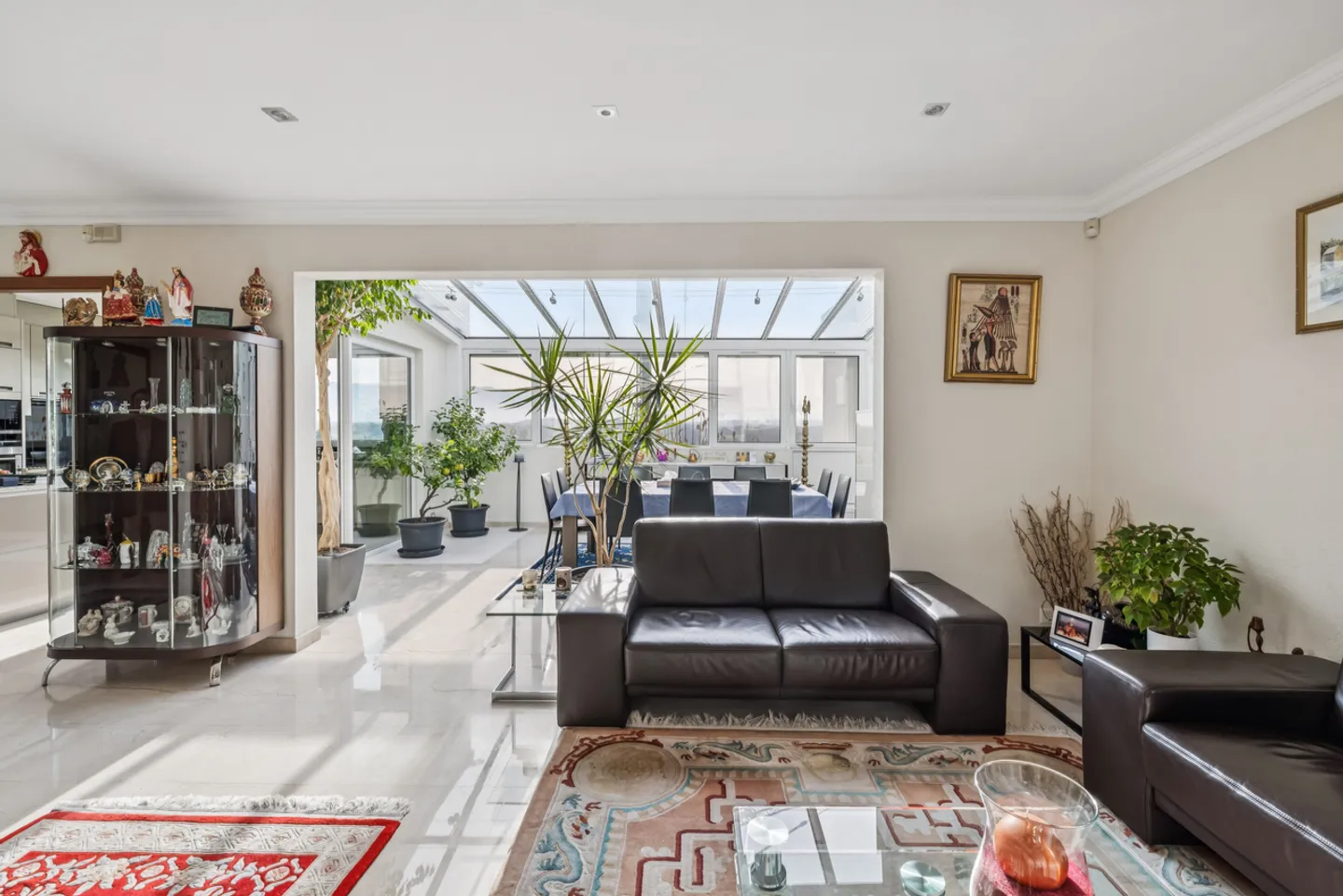 EXCLUSIVITE - GRANDE VILLA CONTEMPORAINE IDEALE POUR LES FAMILLES - Photo 3 sur 13