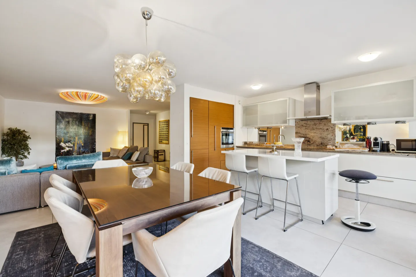 Appartement de Luxe en Quartier Calme - Photo 2 sur 13