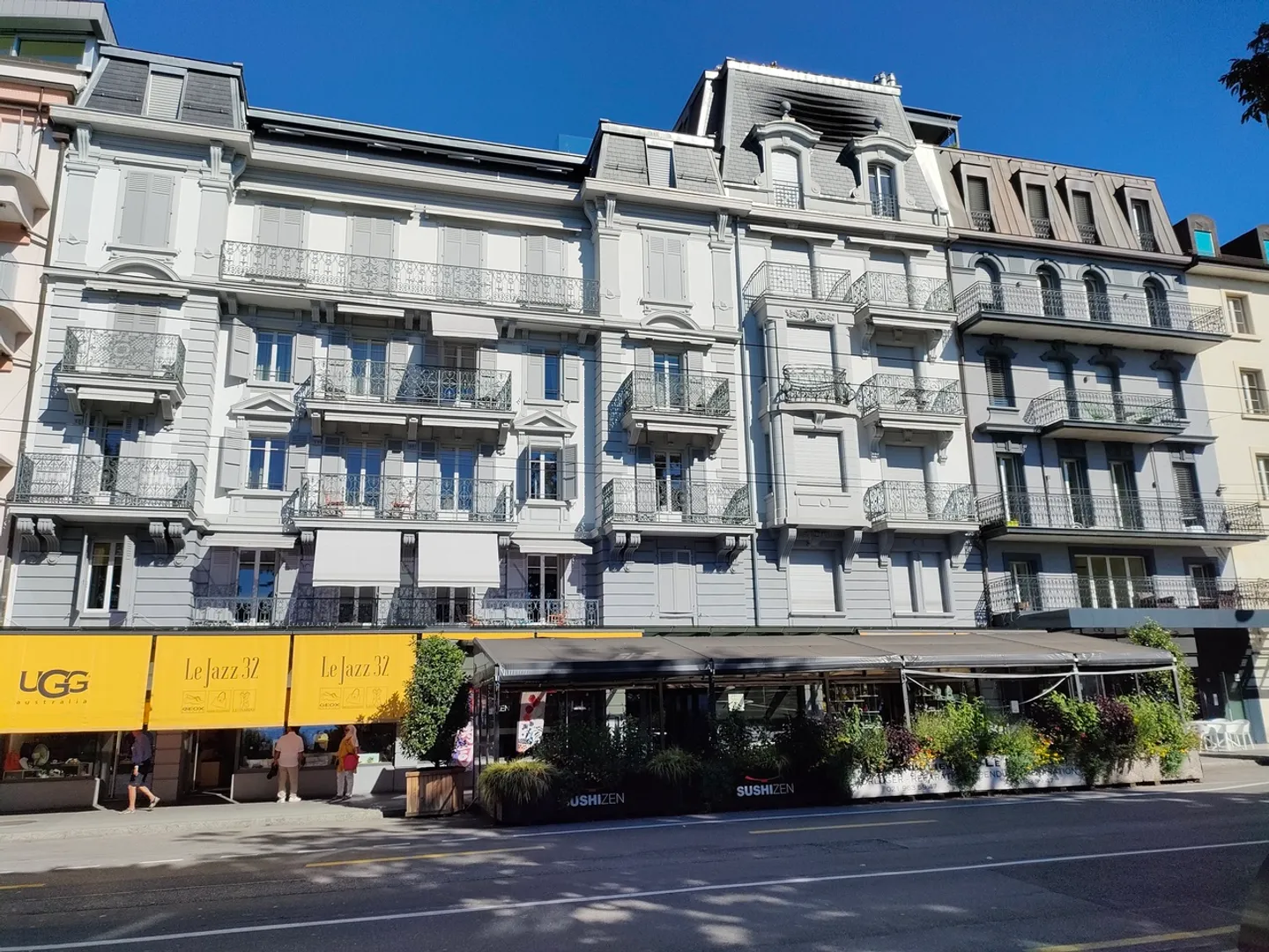 A due passi dal lago! Appartamento lussuoso con vista nel cuore di Montreux - Foto 1 di 9