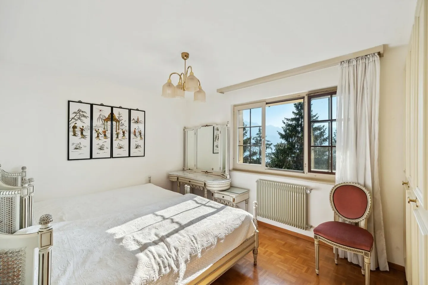 Ampio appartamento vicino al centro e con vista sul lago - Foto 9 di 10