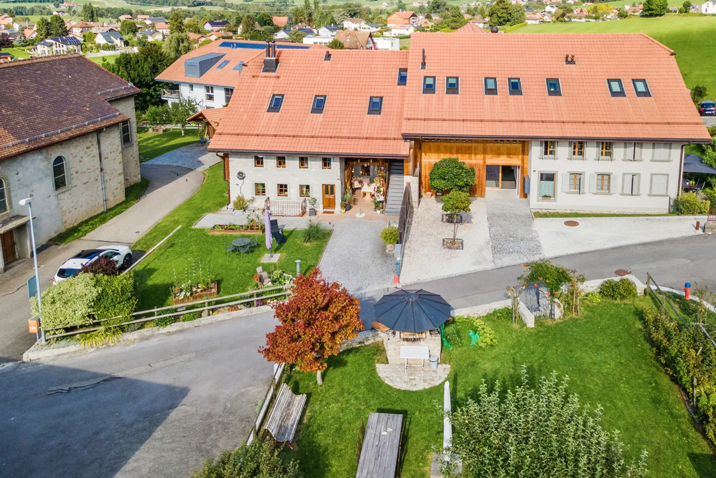 Seal and authenticity! Magnificent renovated farmhouse with 2 apartments - Photo 5 of 13