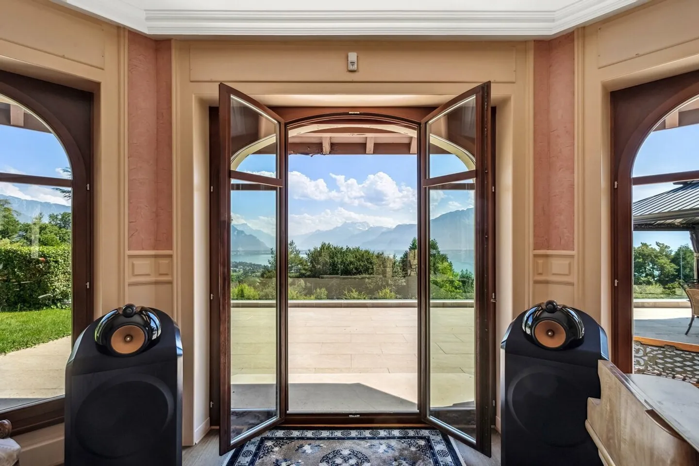 In esclusiva! Residenza di prestigio nel cuore di un parco verde - Foto 5 di 13