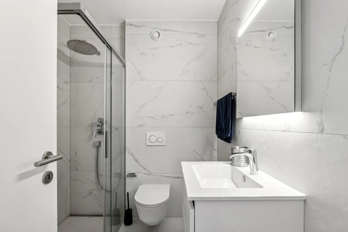 Wunderschöne Luxuswohnung mit Panoramablick auf den See - Foto 9 von 10