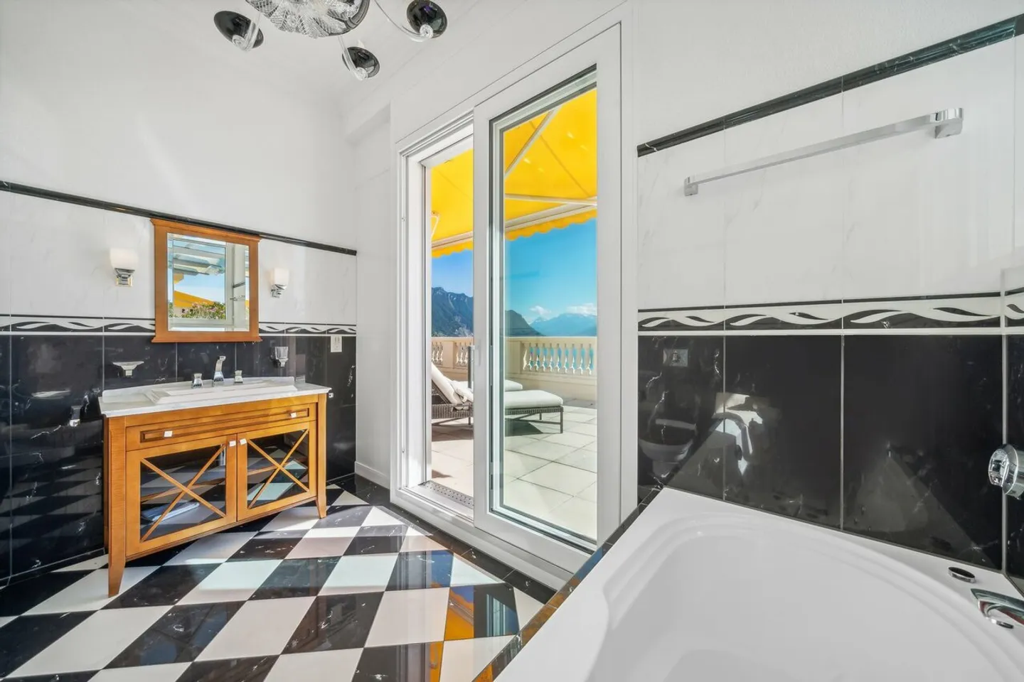 Esclusività Sotheby's! Lussuoso attico nel centro di Montreux - Foto 12 di 13
