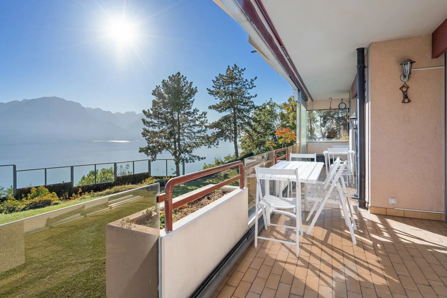 Appartamento di 4,5 locali + stanza indipendente, vista lago mozzafiato - Foto 2 di 13