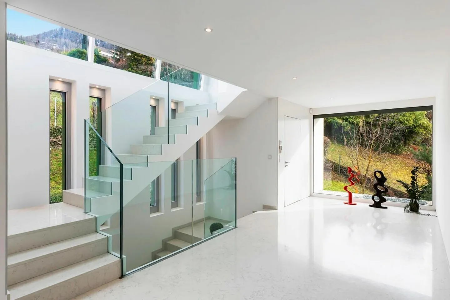 Lussuoso duplex attico con vista panoramica a 360° a Montreux - Foto 8 di 13