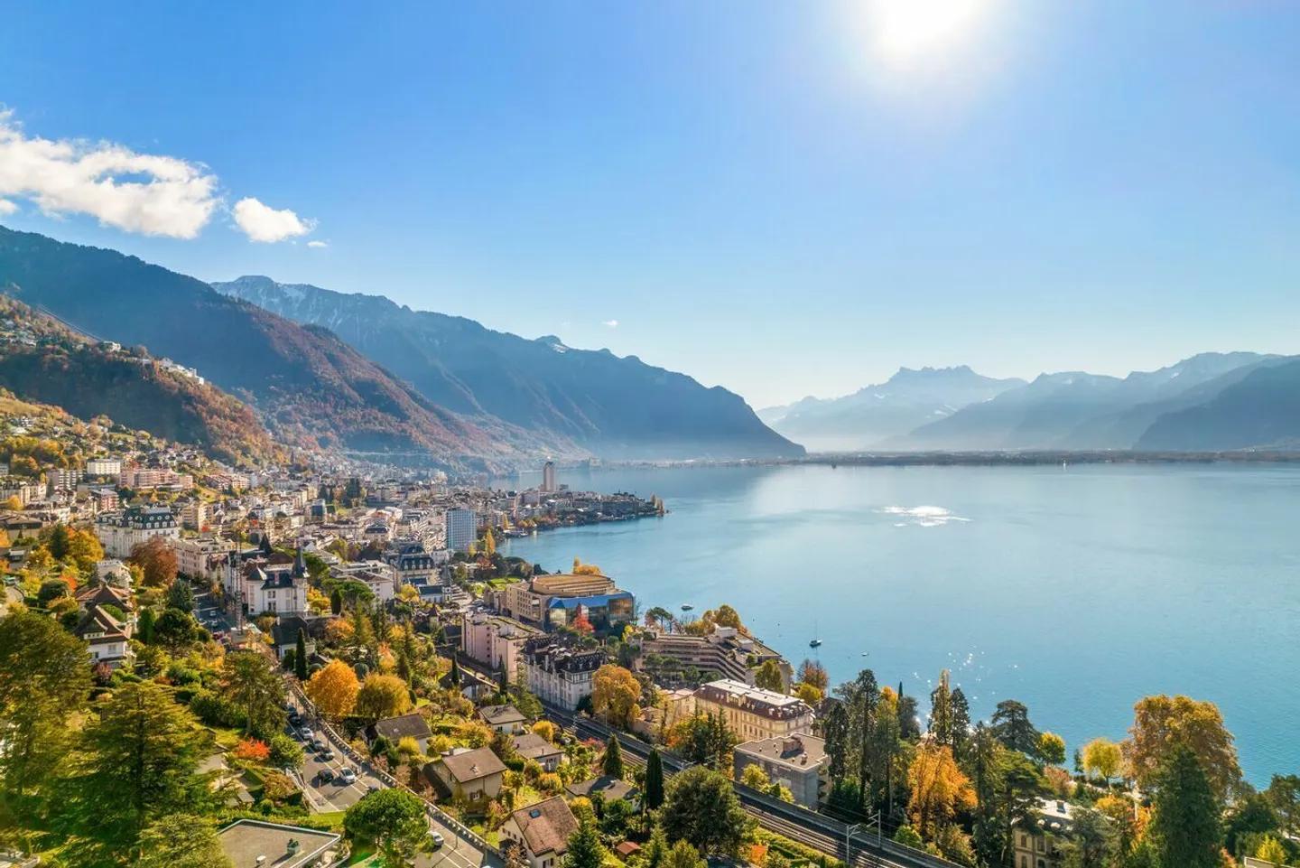 Lussuoso duplex attico con vista panoramica a 360° a Montreux - Foto 2 di 13